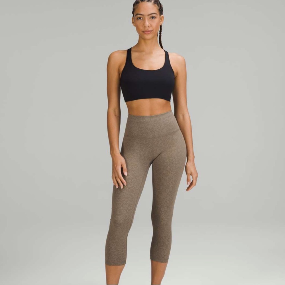 NWT Lululemon Wunder Train HR Crop 23”